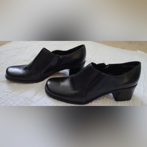 Womens Black Ankle Boots - Size 9M - Picture 4 of 4